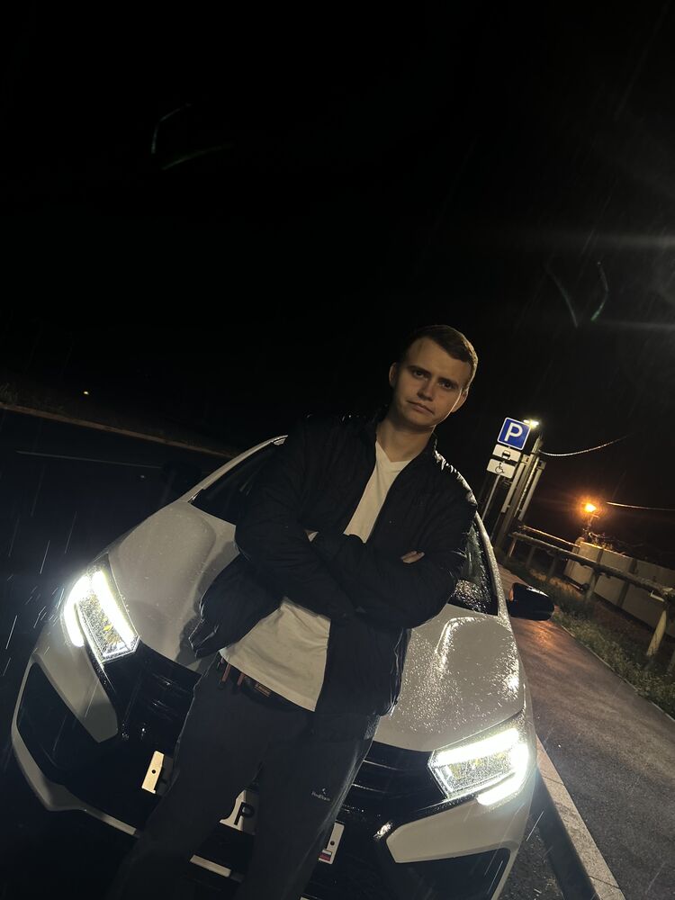  --,   Viktor, 22 ,   ,   