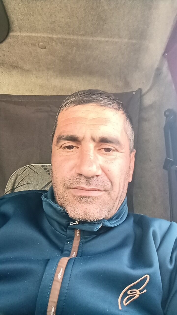  43835992  , 46 ,    