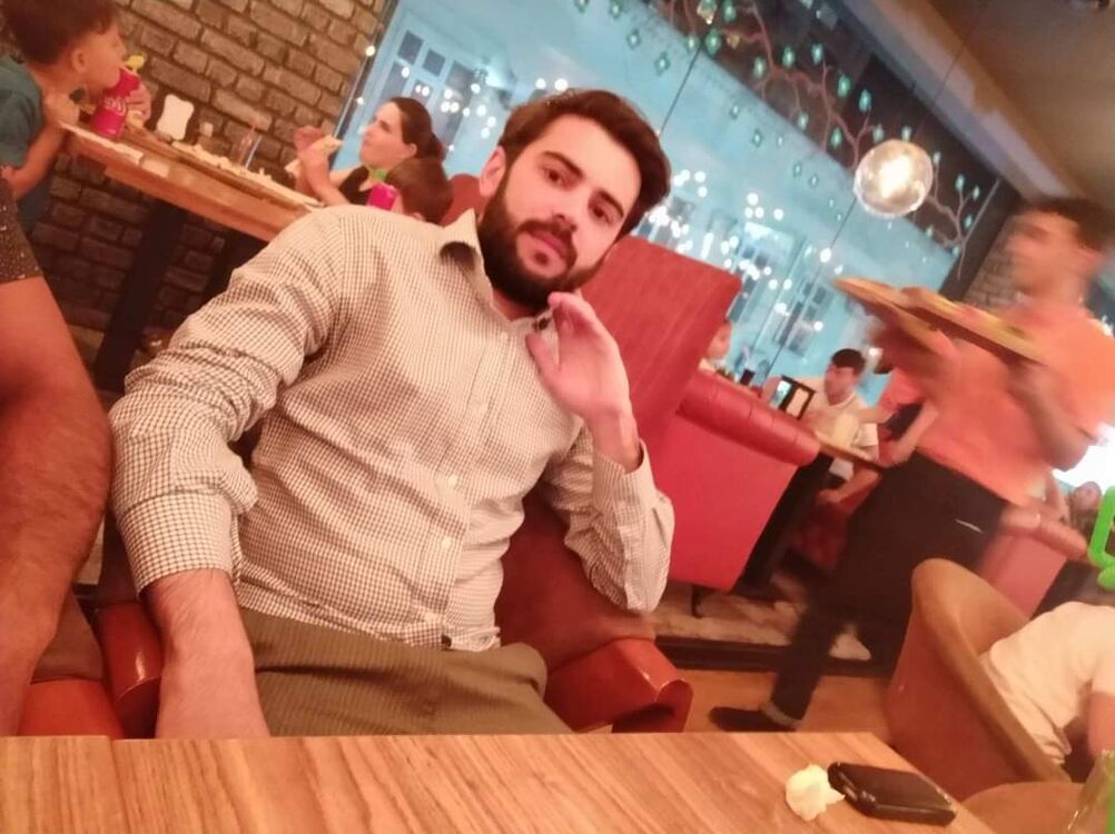  29857642  , 37 ,    