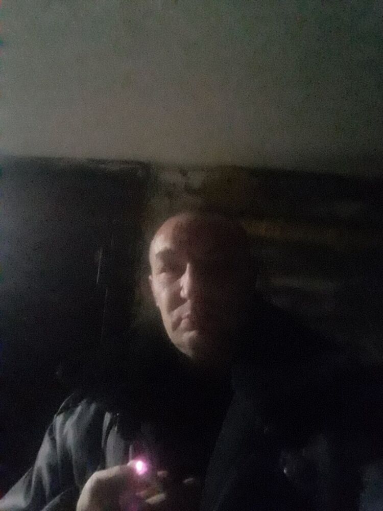  21404962  , 49 ,    