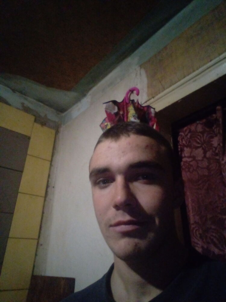  24668402  Vadim, 22 ,    