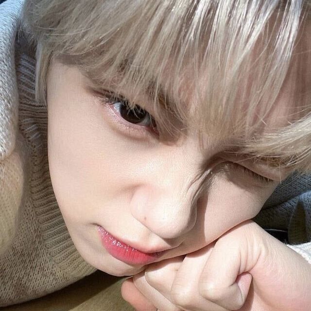  ,   Seongmin, 21 ,   ,   