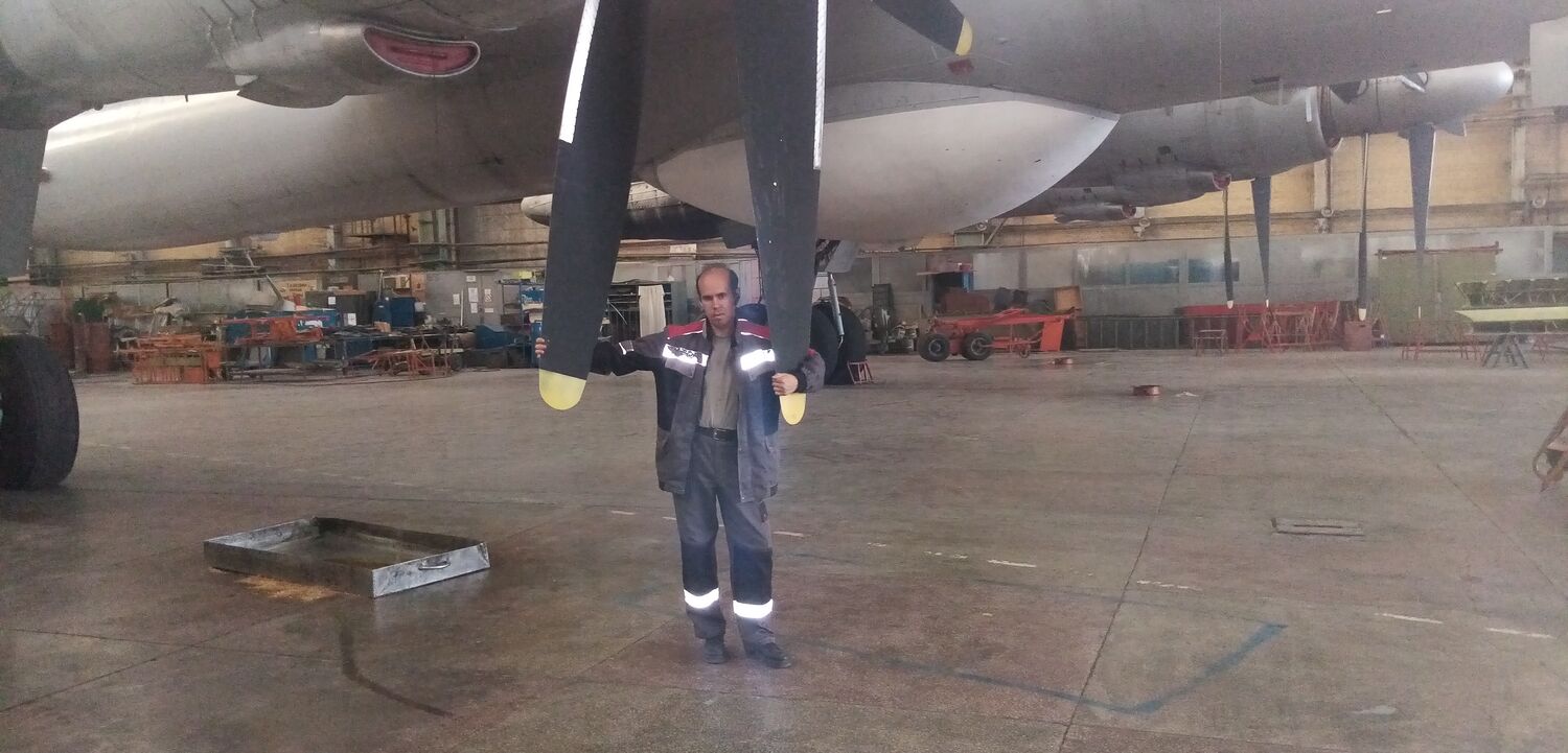  38043592  , 43 ,    