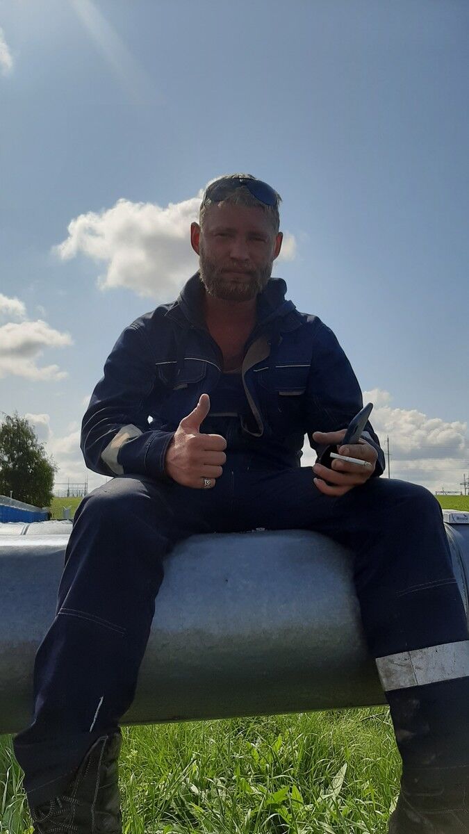  ,   Vladimer, 36 ,   , 