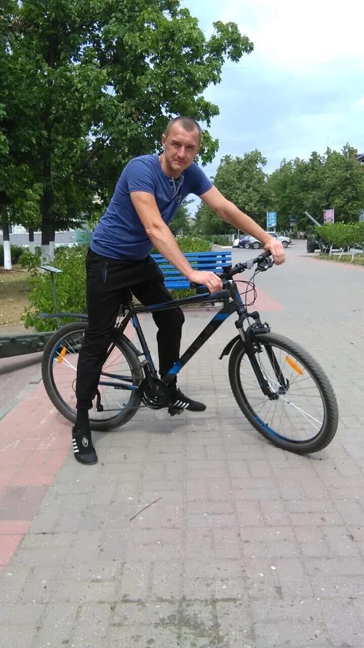  54555132  Sergei, 39 ,    