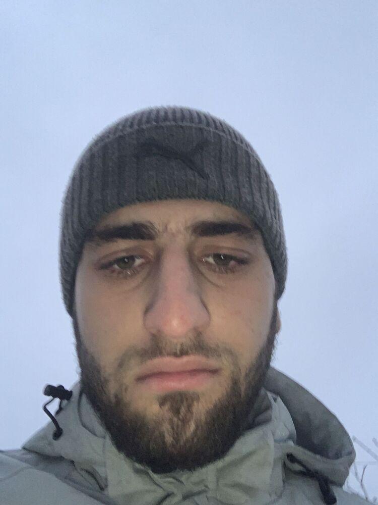  40190682  , 27 ,    