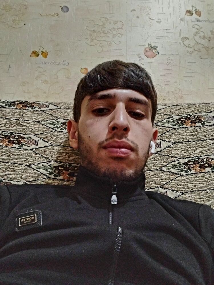  48822882  , 23 ,    