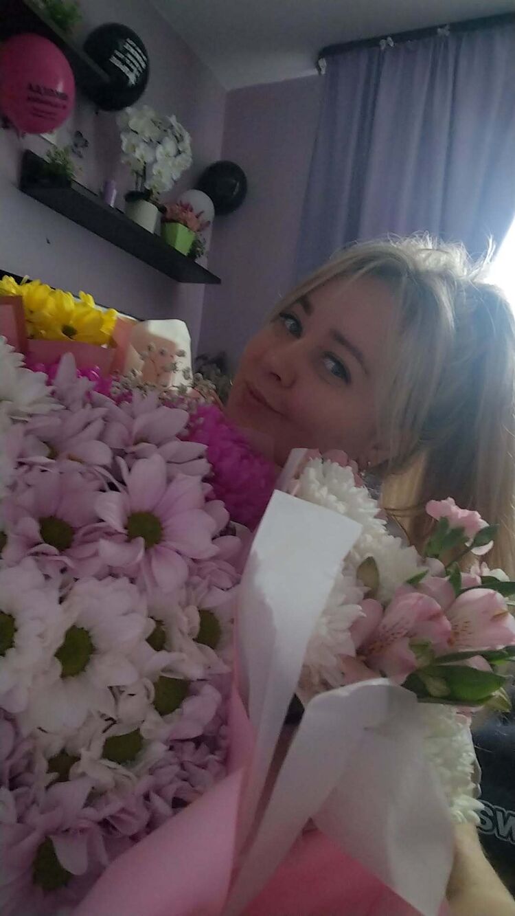  54481892  Yana, 38 ,    