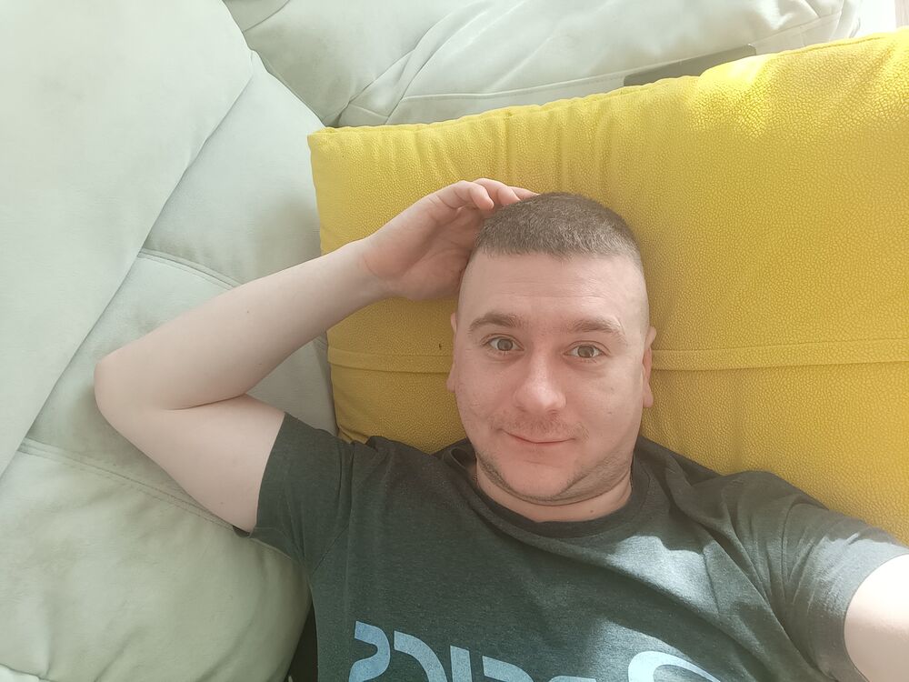  51857882  , 32 ,    -