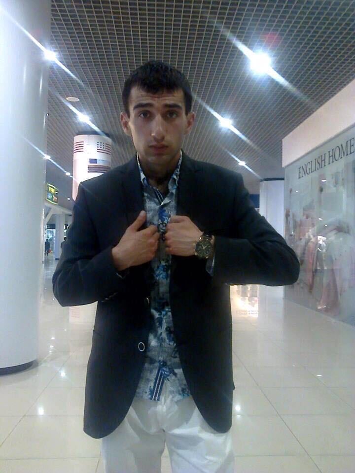  ,   David, 32 ,     , c 