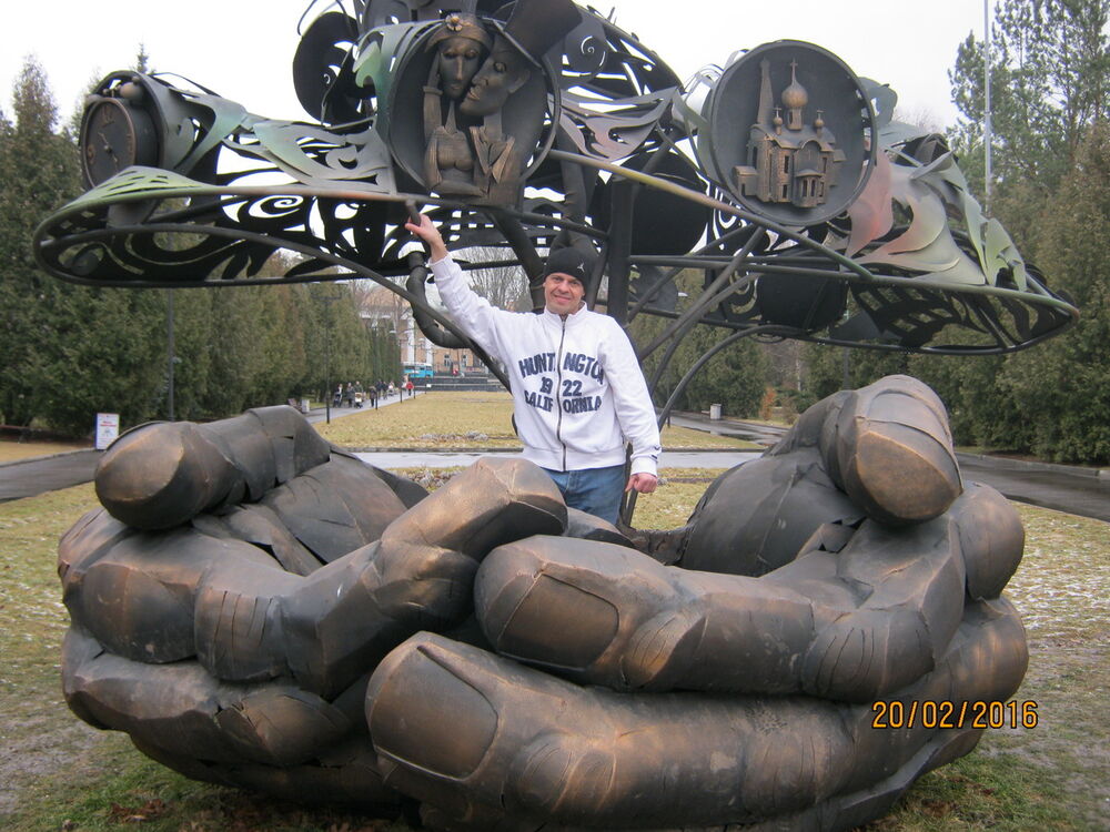  ,   Alex, 46 ,   ,   , c , 