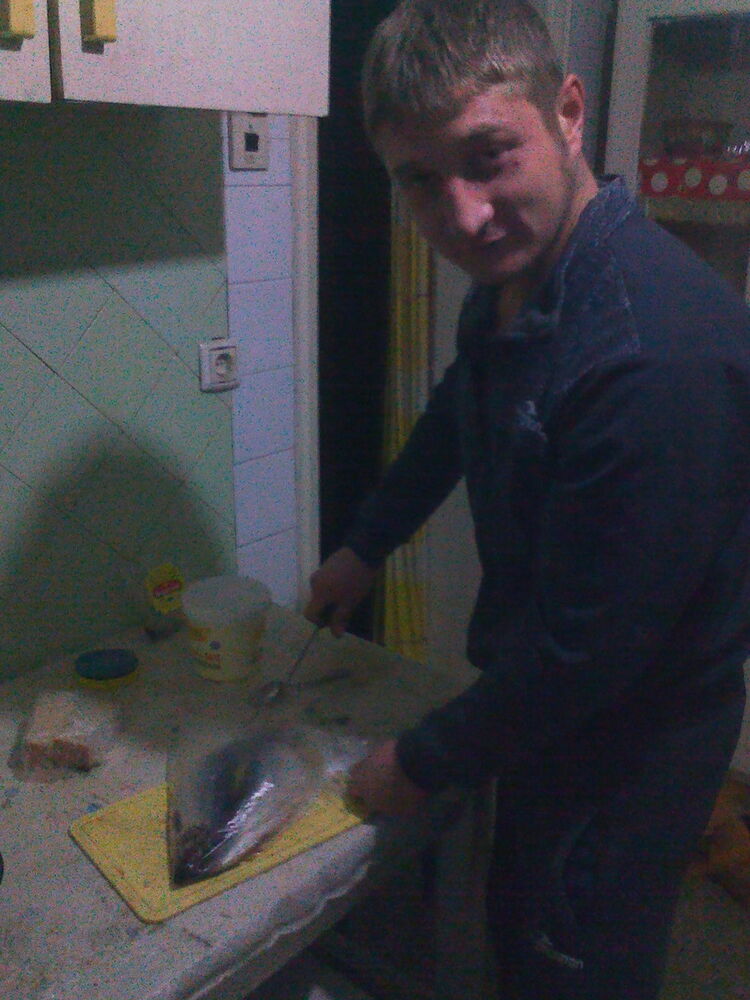  8538252  Maks, 38 ,     