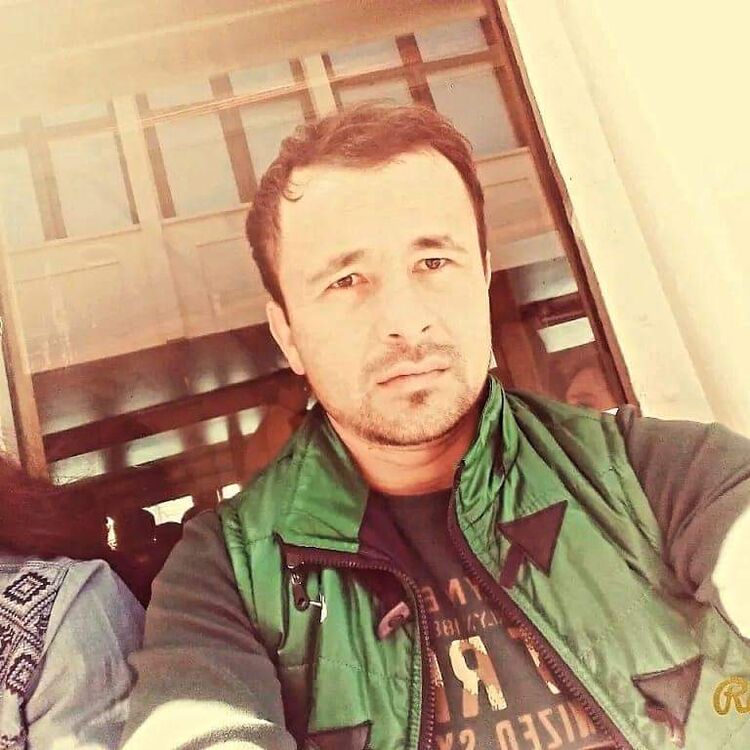  43701372  KaDiR, 40 ,    