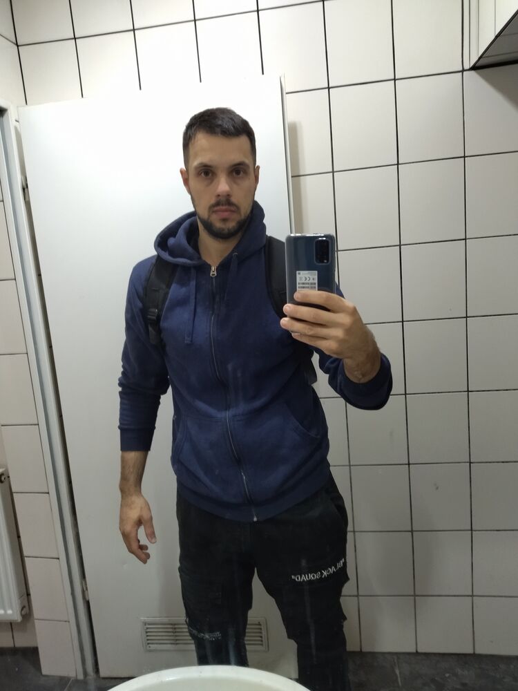  24932792  , 35 ,    