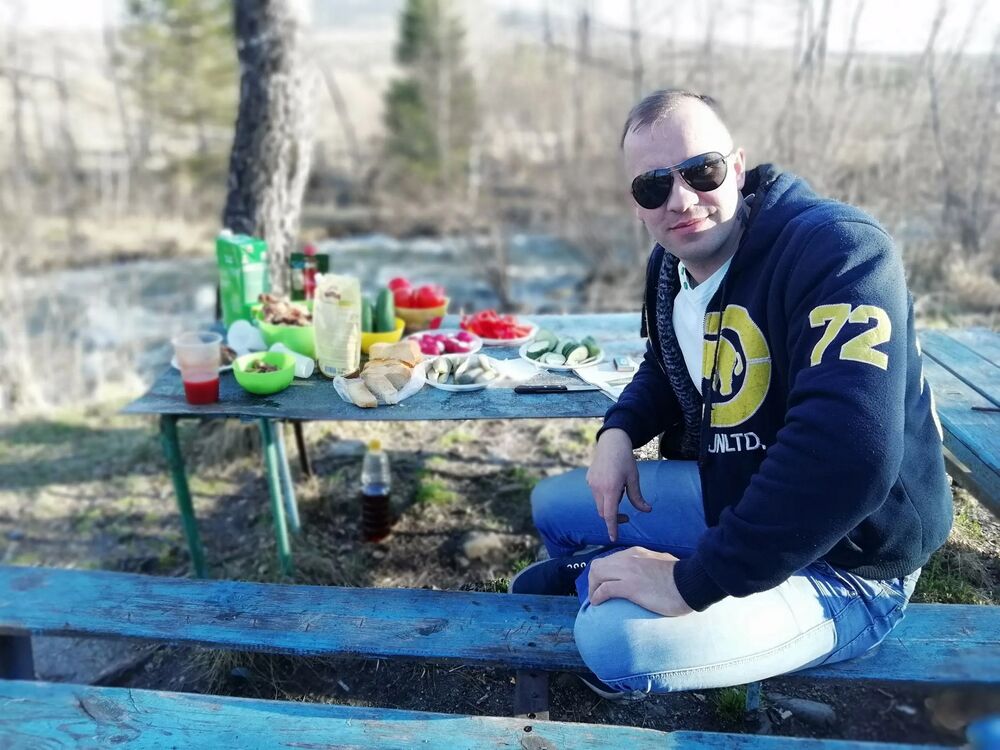  47071472  , 37 ,    