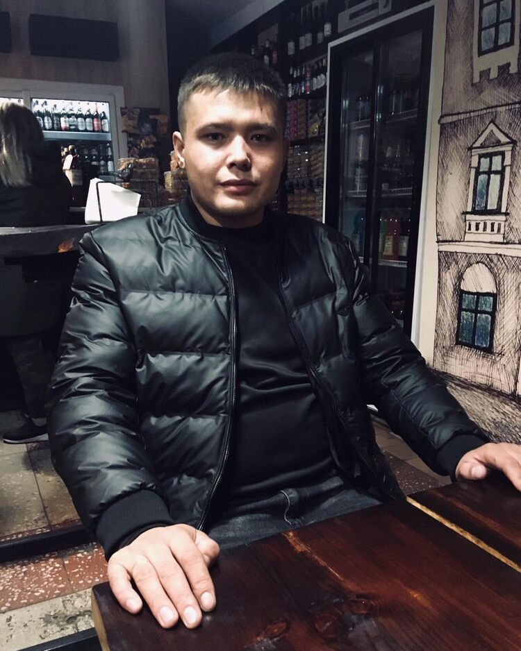  52536982  , 28 ,    --