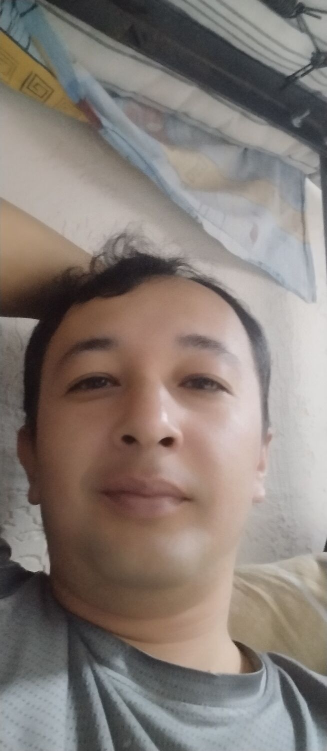  43530222  Bek, 36 ,    
