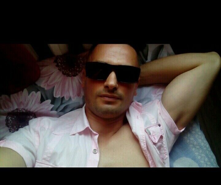  19677582  Andrey, 44 ,    