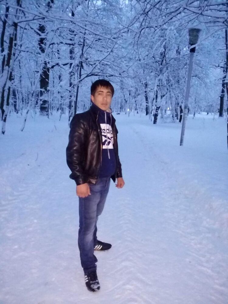 9687442  Salim, 32 ,    