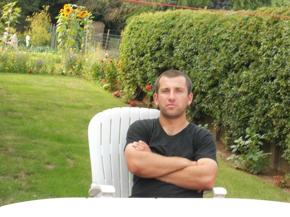  ,   Alex, 42 ,   ,   , c 