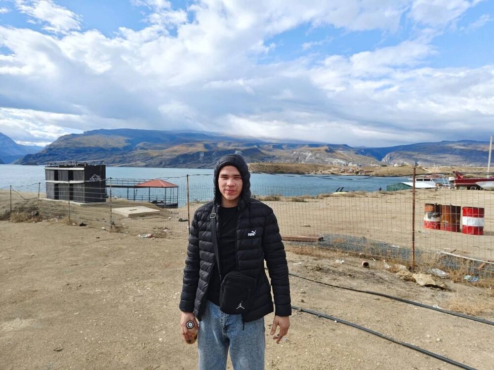  54245092  Matvey, 24 ,    