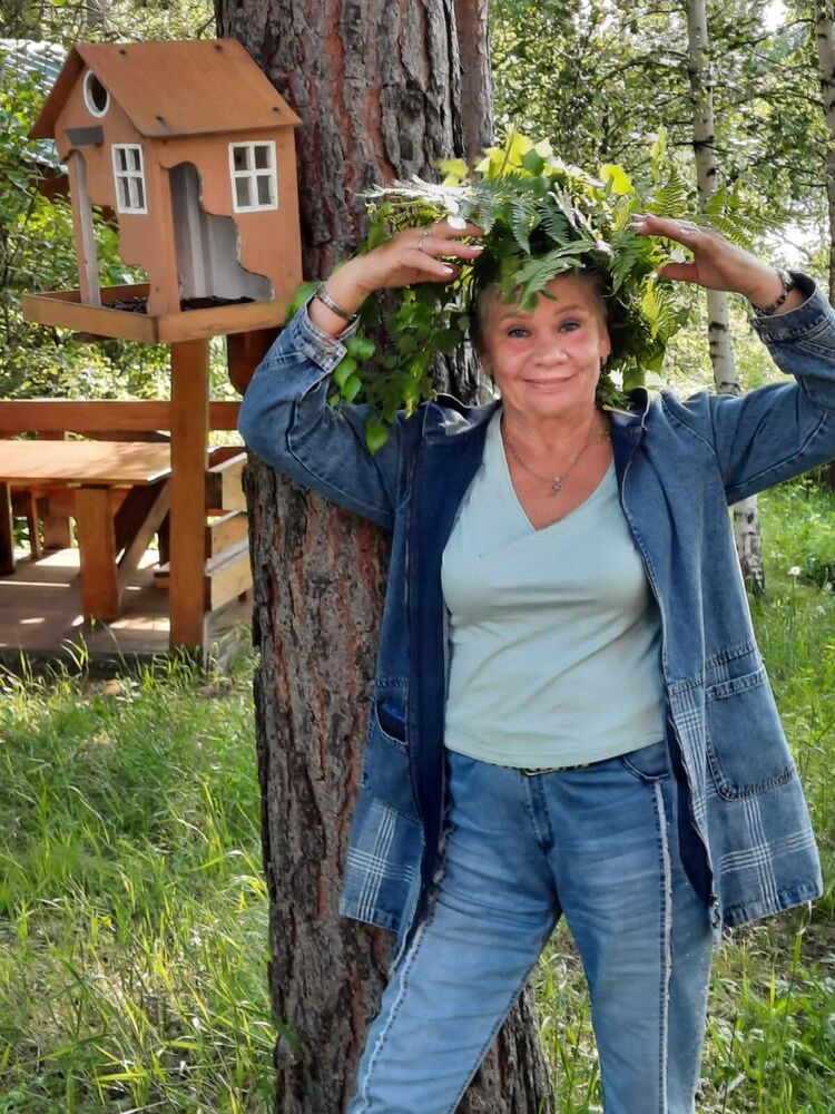  28951222  Valentina, 68 ,    