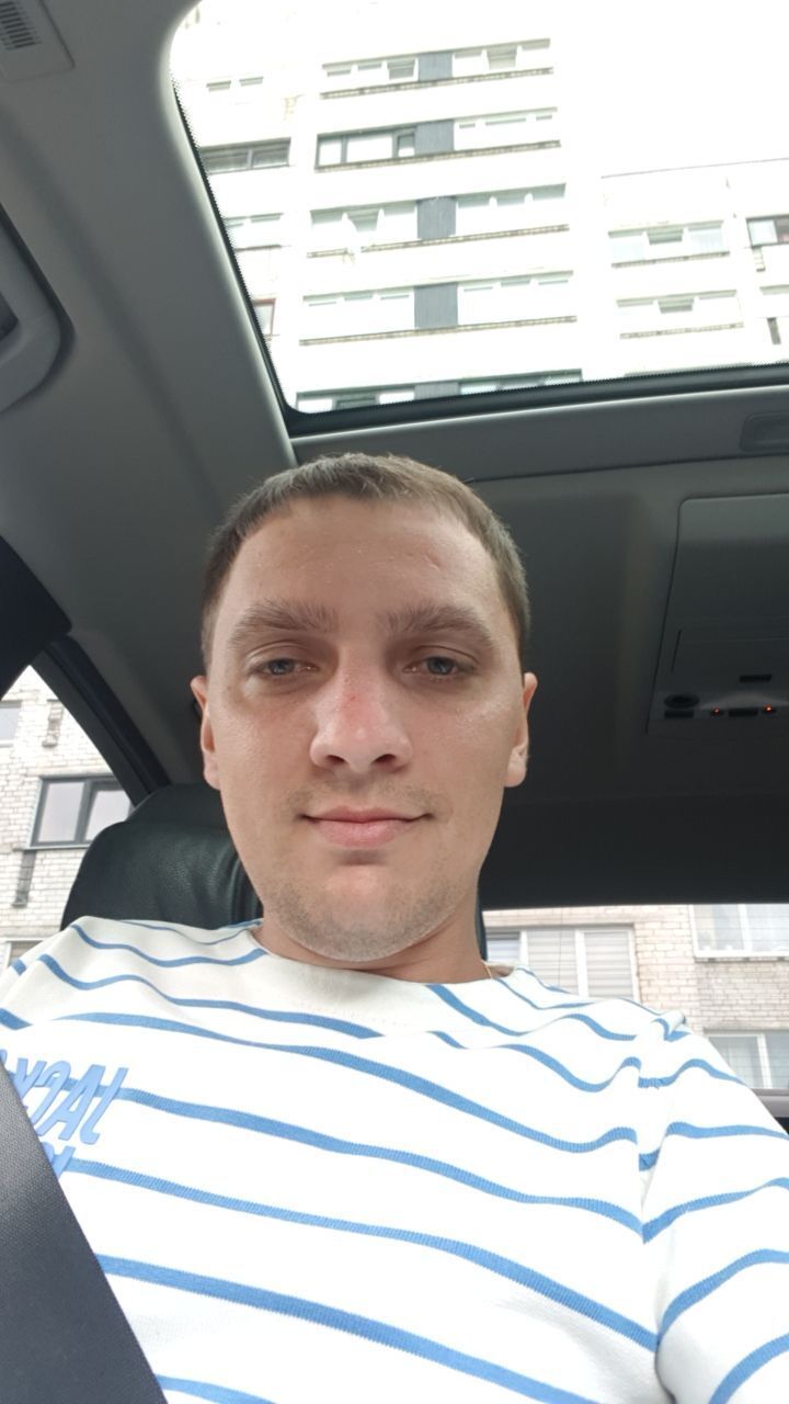  25149302  Denis, 33 ,    