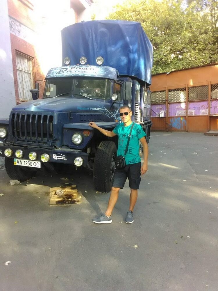  17866302  Evgenij, 36 ,    