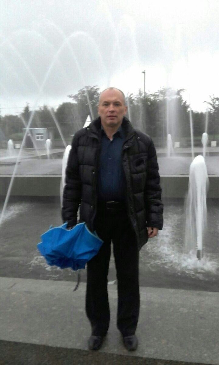  18030572  , 53 ,     