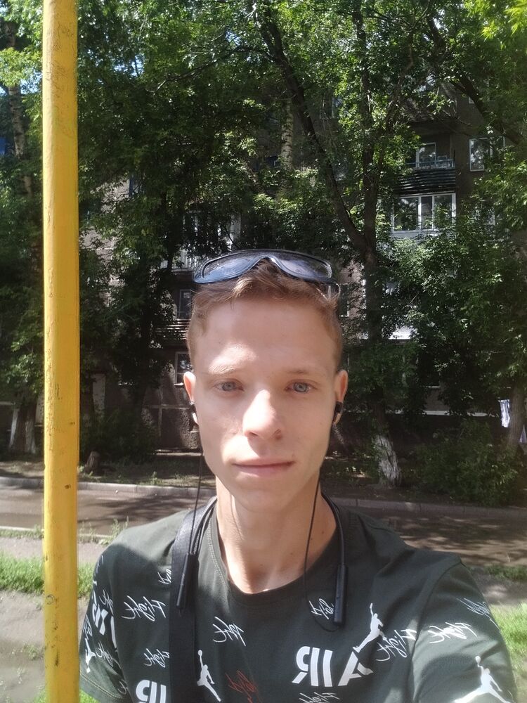  44764462  , 24 ,    