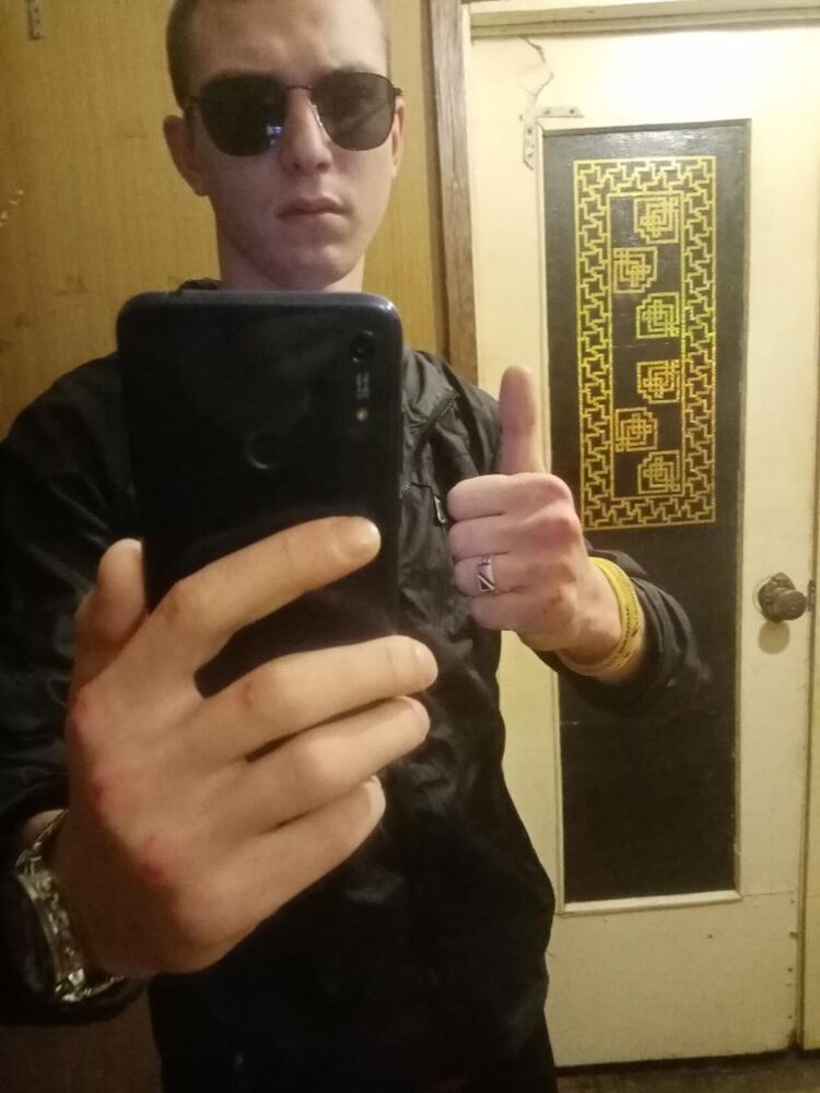  32598472  , 23 ,    
