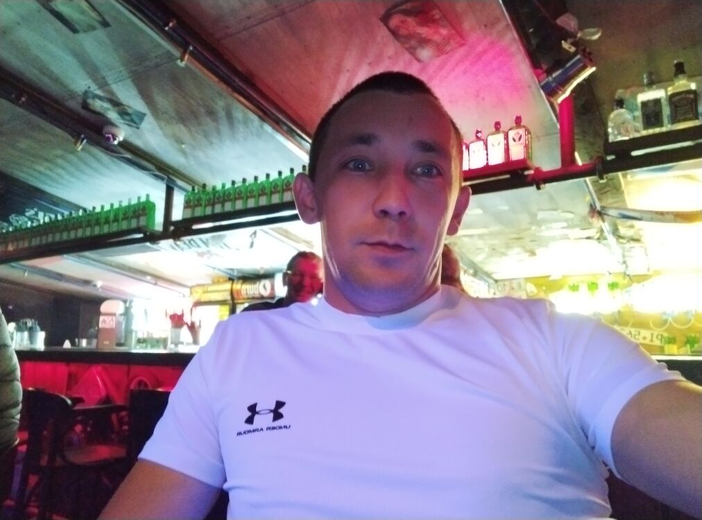  ,   Denis, 35 ,   ,   , c , 