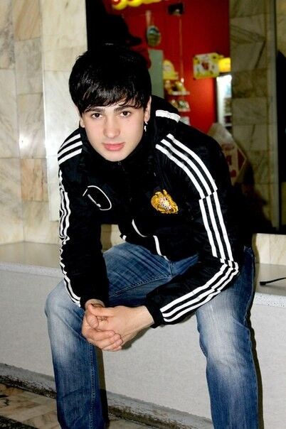  ,   Narek, 31 ,     , c 