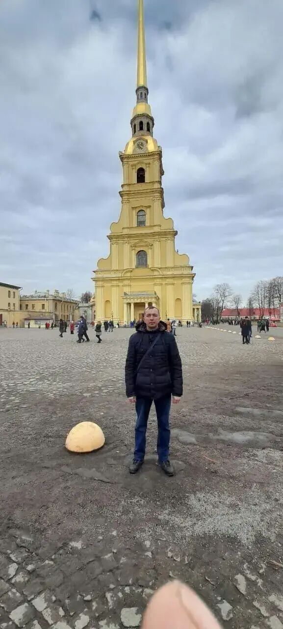  ,   Ruslan, 44 ,   ,   