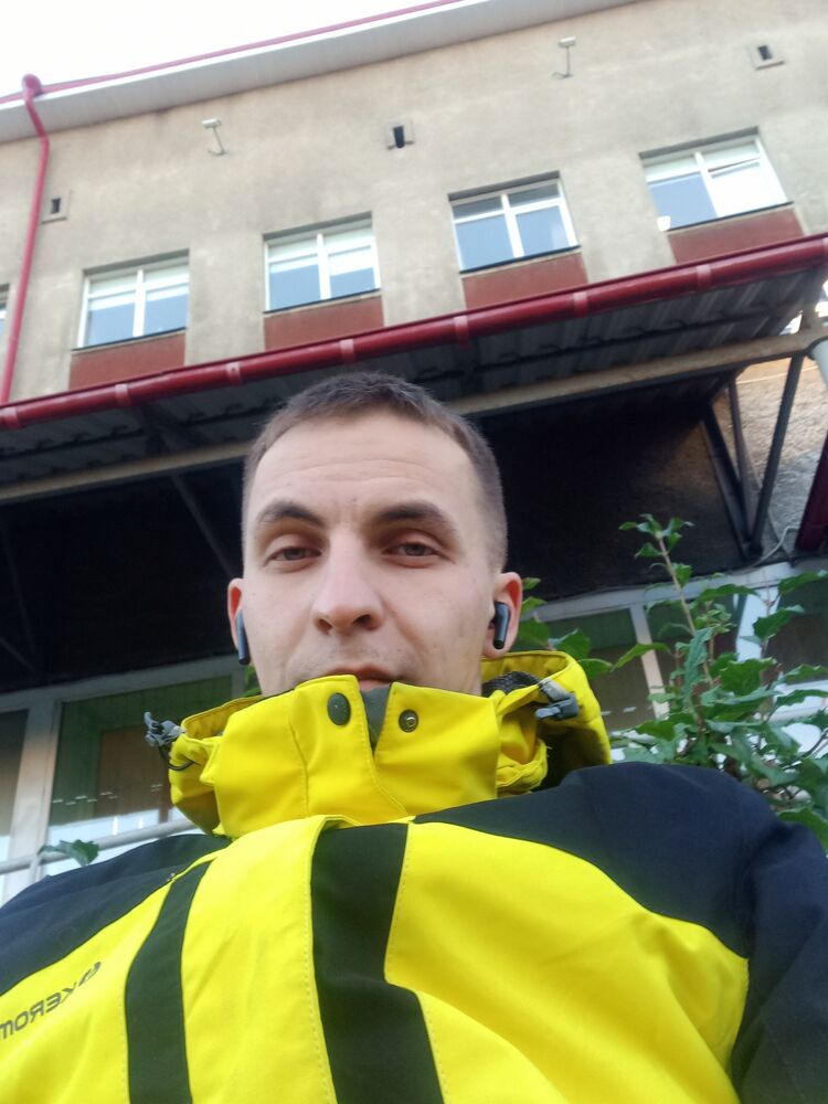  46634652  , 28 ,    
