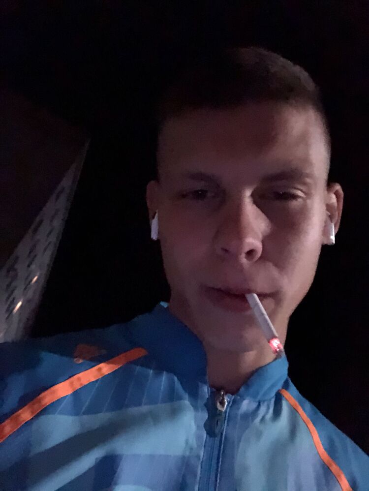  34192432  Sergei, 22 ,    
