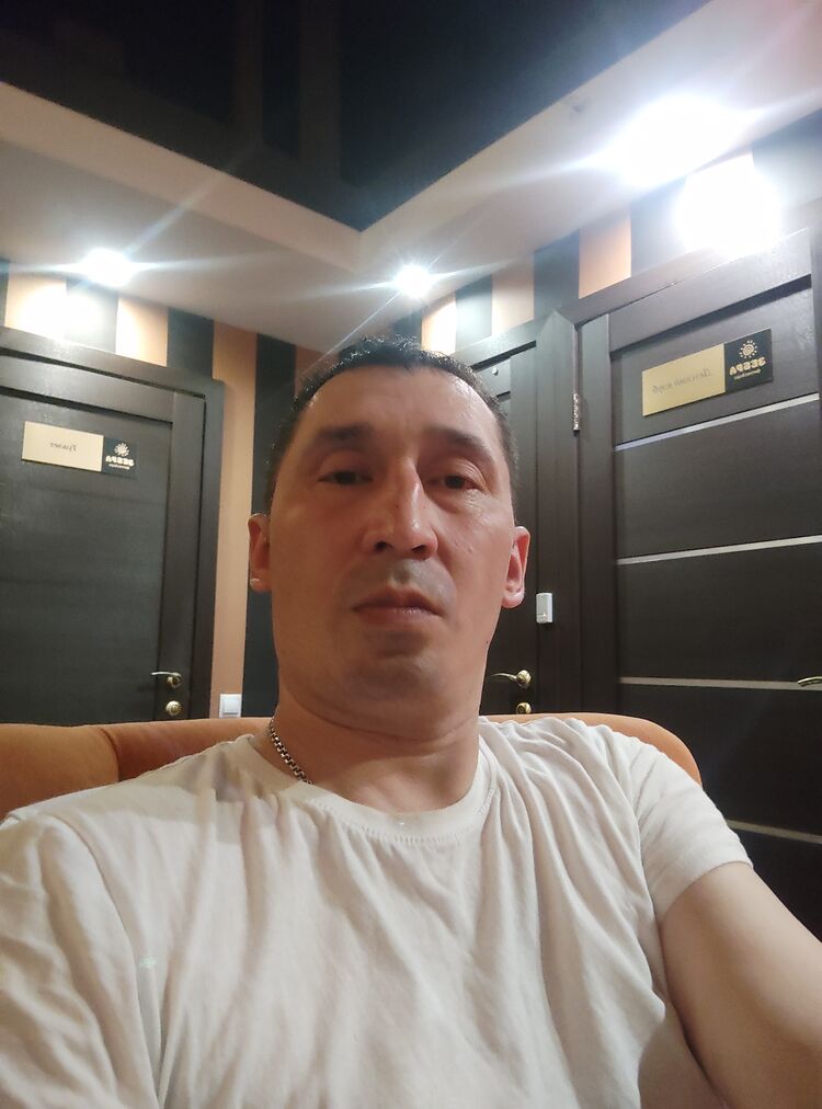  ,   Robert, 43 ,   ,   