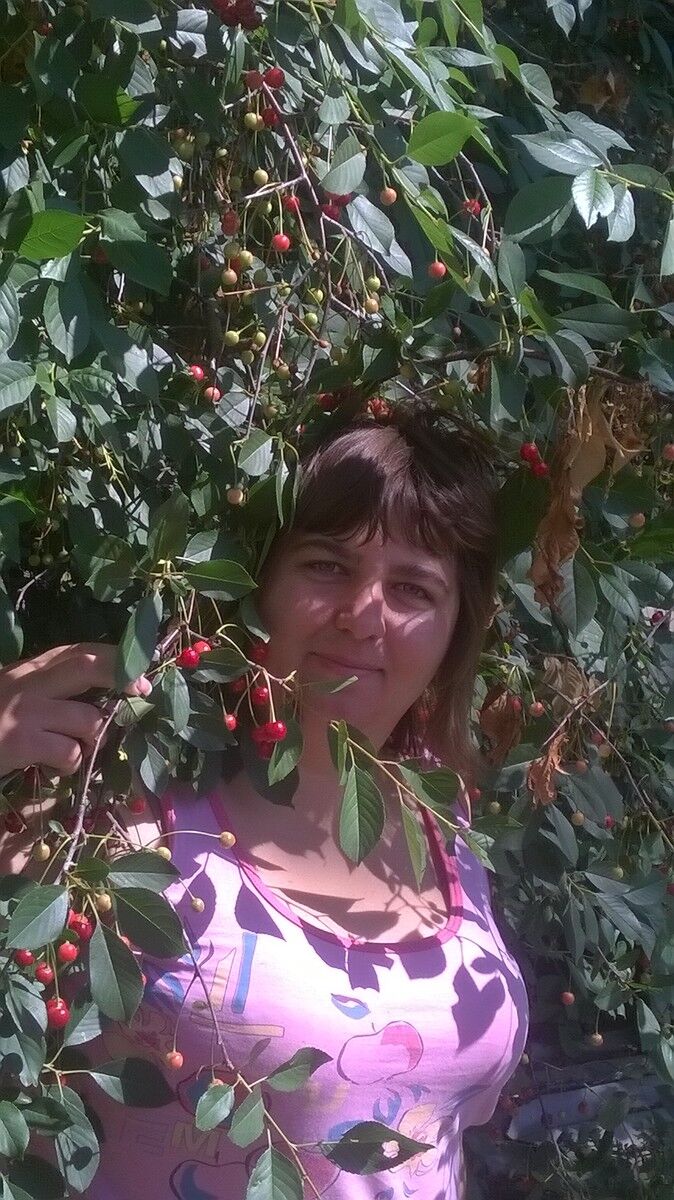  ,   Lora, 38 ,     , c 