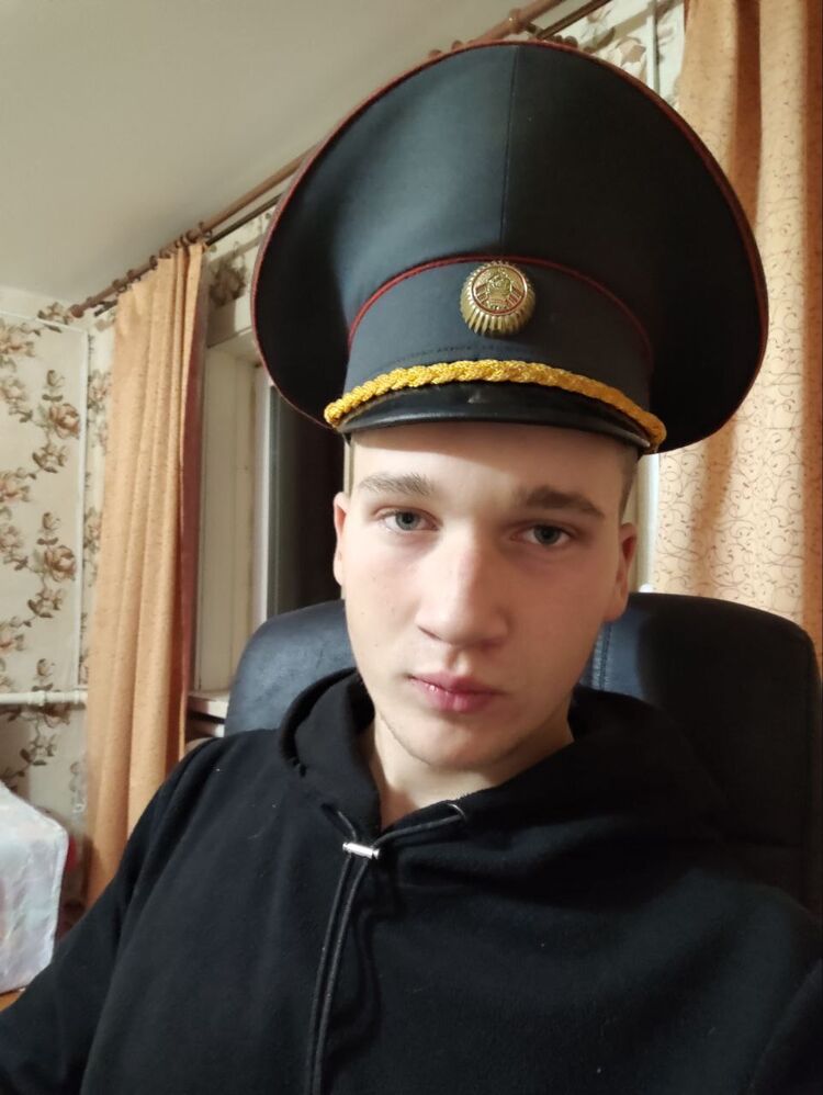  46462562  , 19 ,    