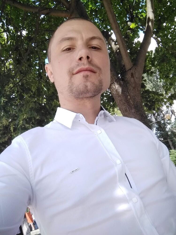  ,   Alex, 30 ,     , c 