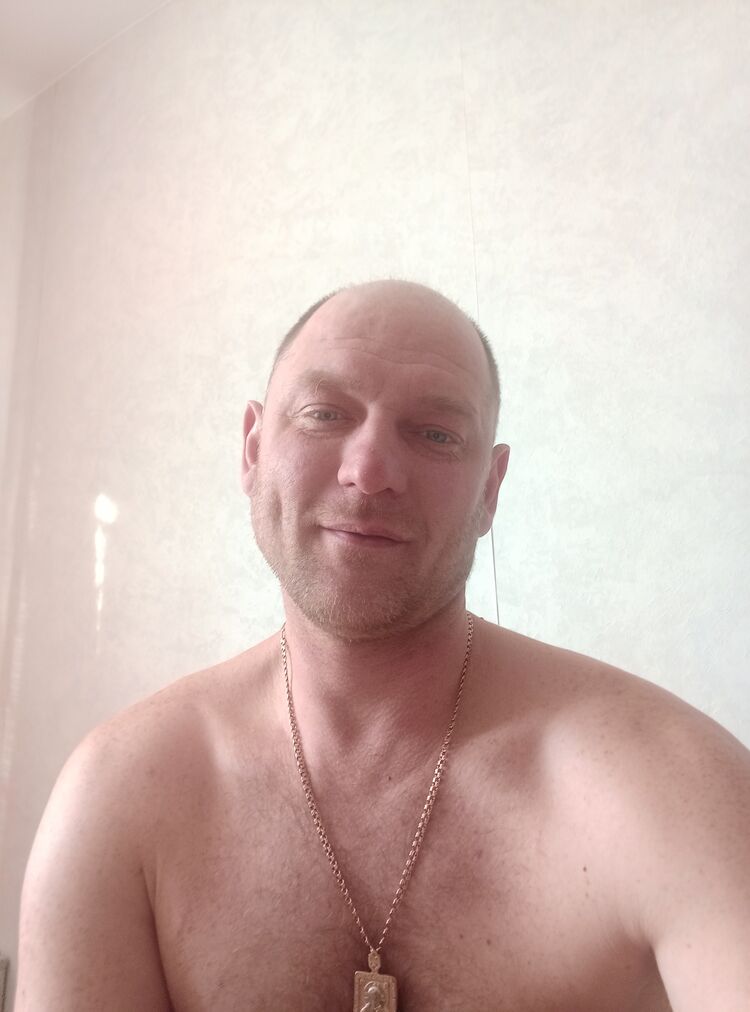  49690732  , 42 ,    