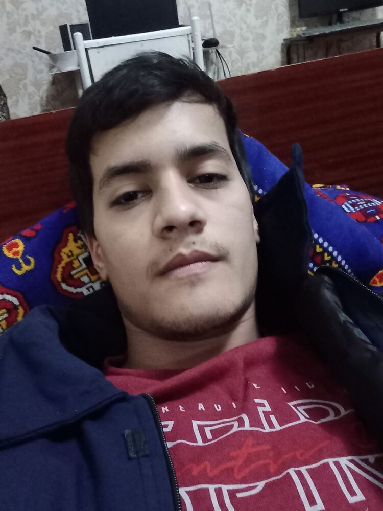  44438382  , 24 ,    