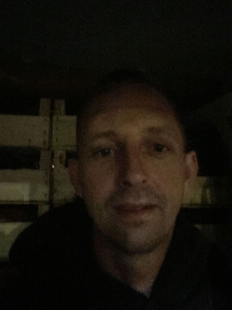  52364432  , 33 ,    