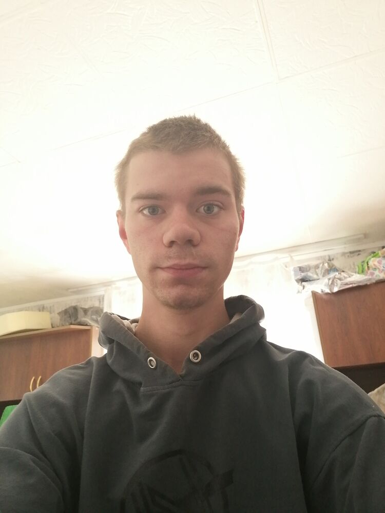 45094632  Pavel, 21 ,    
