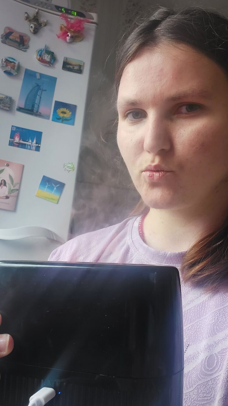  ,   Kristin, 27 ,   ,   
