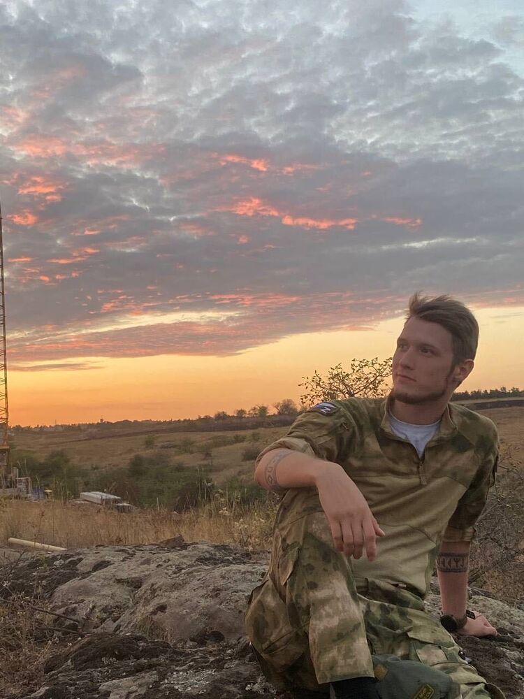  38745172  , 27 ,    --