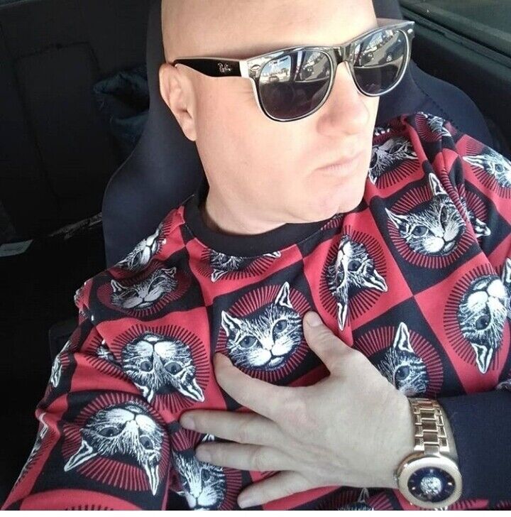  21489752  , 49 ,    