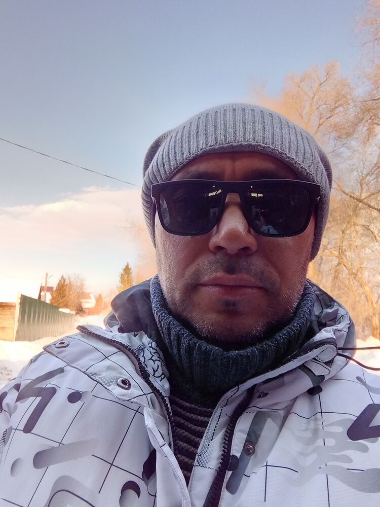  37916702  Vadim, 46 ,    