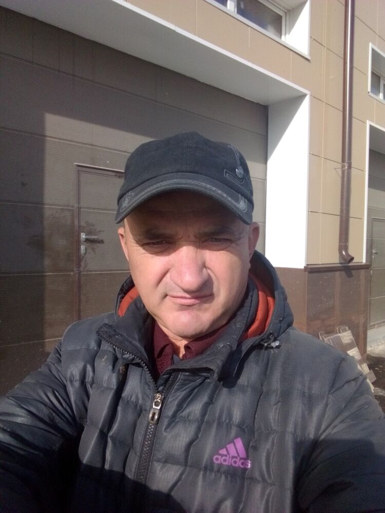  21437912  Vitali, 55 ,    