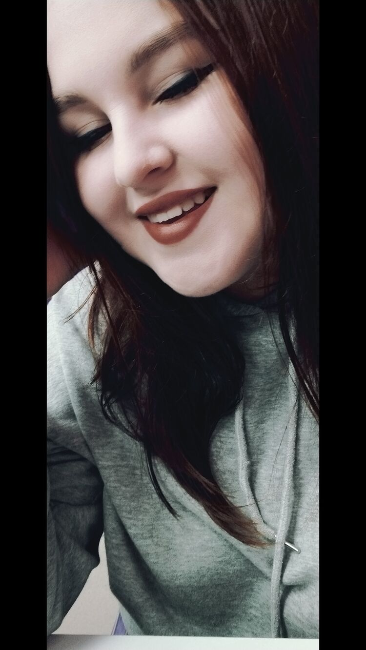  ,   Darya, 21 ,   ,   